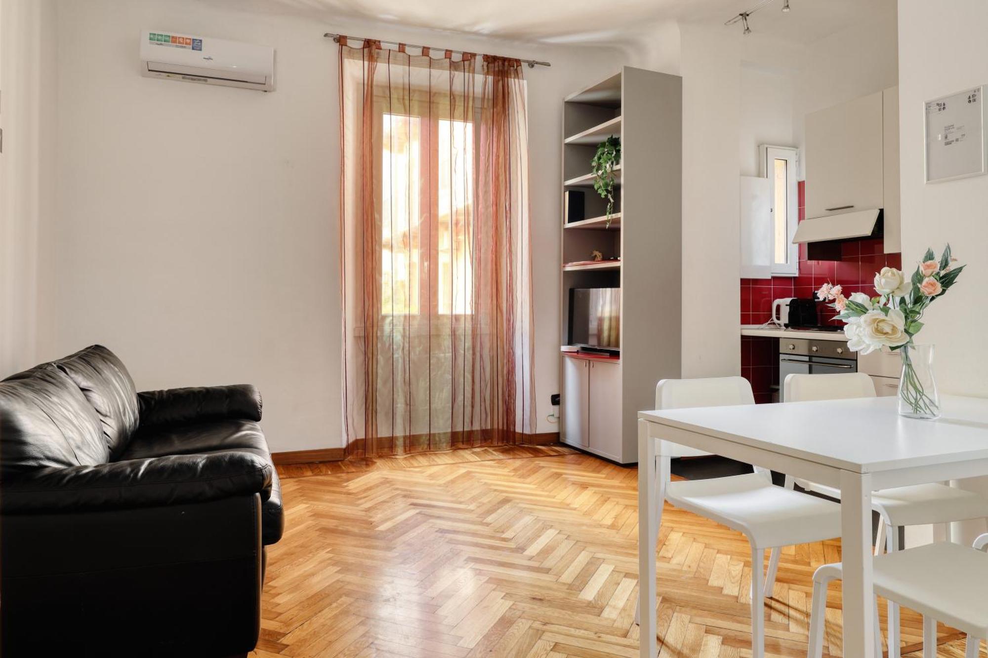 Joivy Cosy 1Br Flat Near Montanelli Gardens Apartment Milan Exterior photo